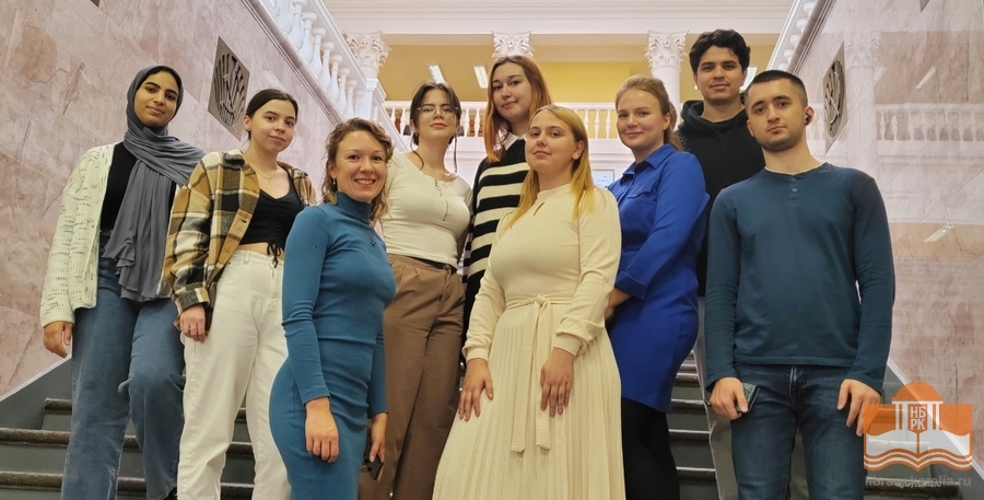 Студенты-медики на дне информации в Национальной библиотеке Карелии