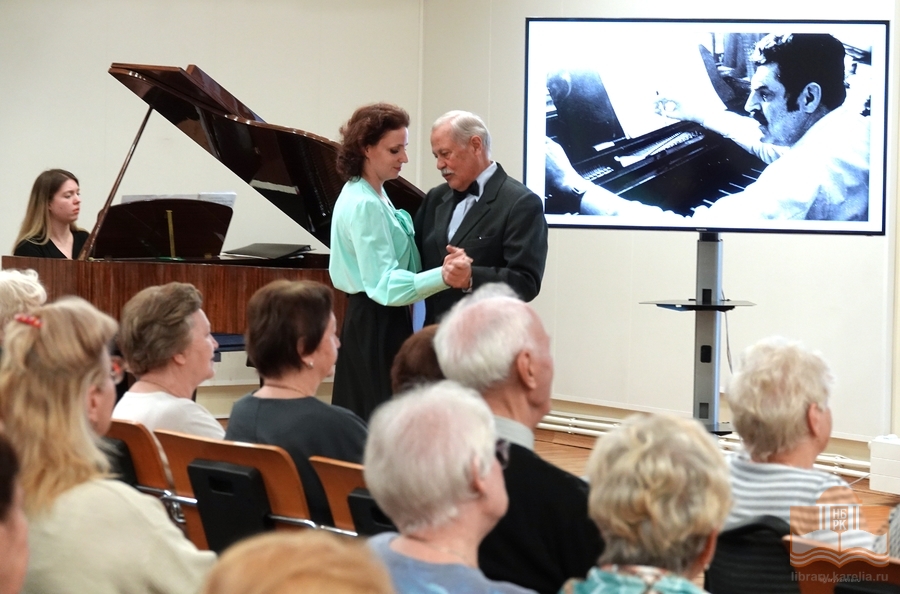 На встрече клуба «Старая пластинка», посвященной Яну Френкелю