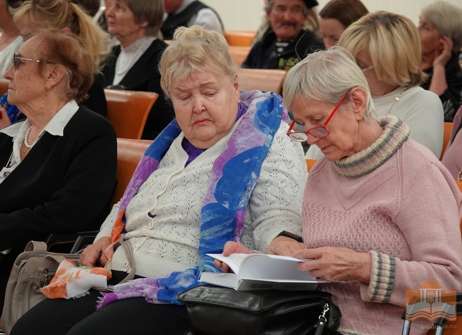 Презентация книги Николая Карпина «Поросозерский ковчег»