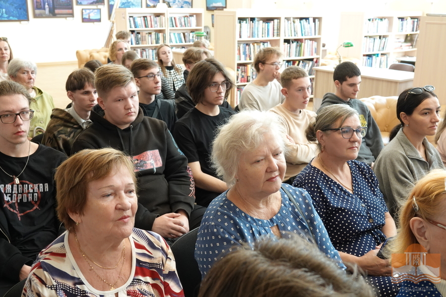 На творческой встрече с Любовью Кирюшиной в Национальной библиотеке Карелии