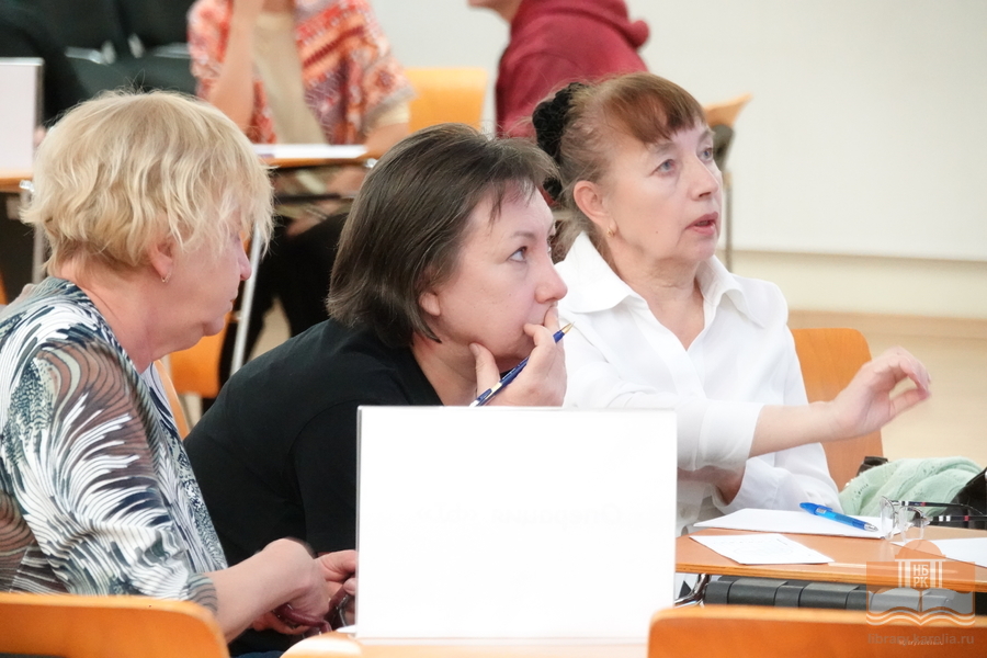 На семейном квизе «Привет, Эйнштейн!» в библиотеке