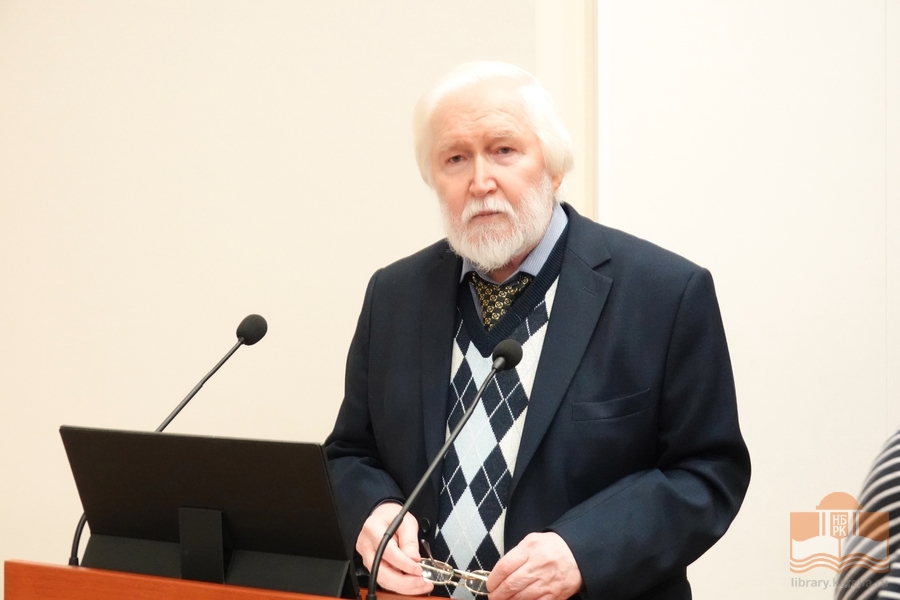 Лектор – В. В. Яковлев,кандидат филологических наук. Тема лекции - «Поэтика рассказов А. П. Чехова»