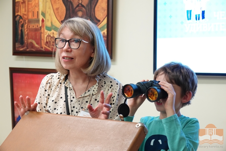 Участники проекта «Homo amazing: человек удивительный» исследовали тайны зрения. Ведущая проекта - Е.Г. Гаврилова