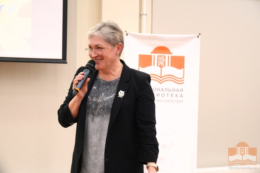 Лариса Владимировна Дворянкина, учитель русского языка и литературы средней школы №38 г. Петрозаводска