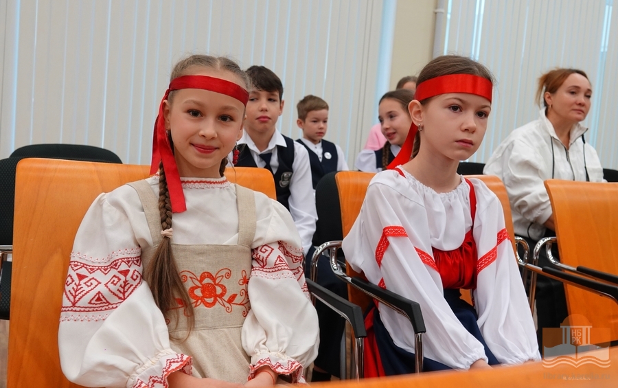 Участники VIII городского конкурса чтецов «Сунгуровские чтения: Расширяем горизонты»