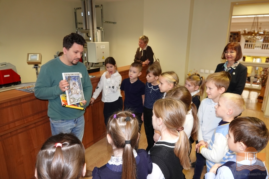 Экскурсия в Национальную библиотеку 2 класса Деревянской средней школы № 9