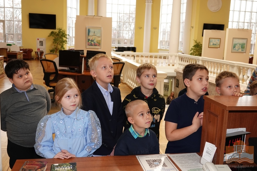 Экскурсия в Национальную библиотеку 2 класса Деревянской средней школы № 9