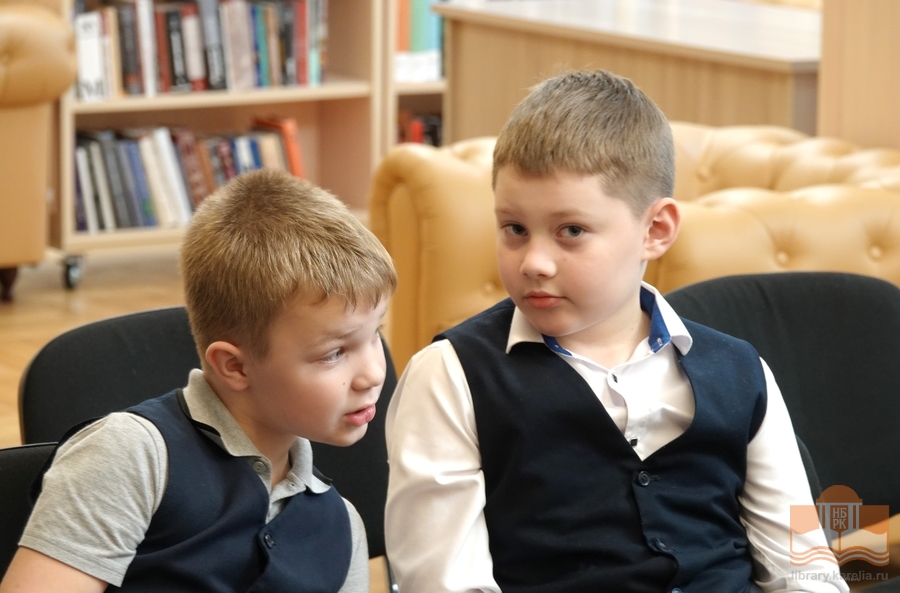 Участники игровой программы «Золотой ключик от дверцы счастья»