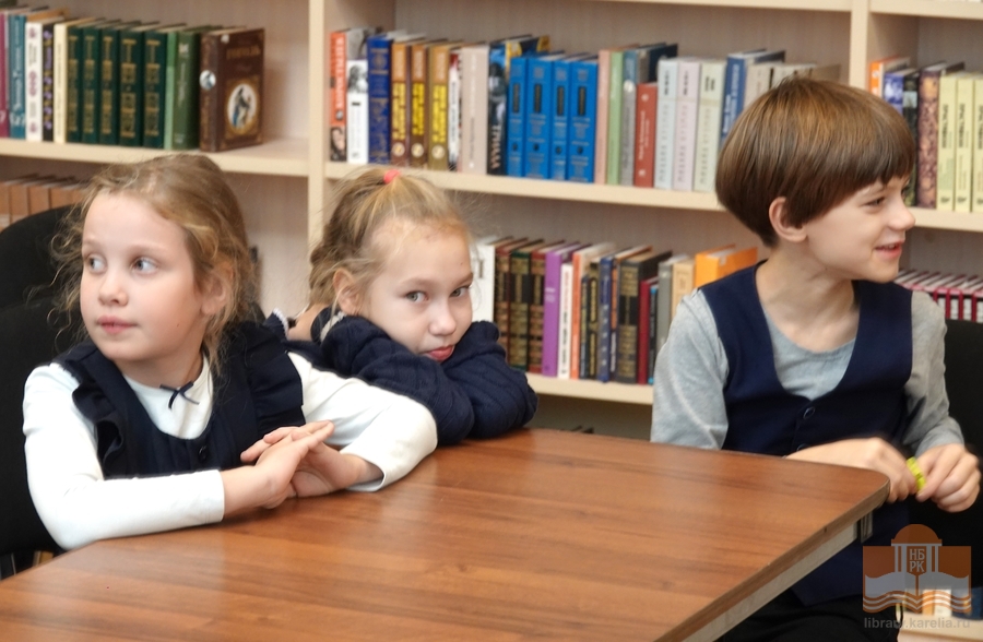 Участники игровой программы «Золотой ключик от дверцы счастья»