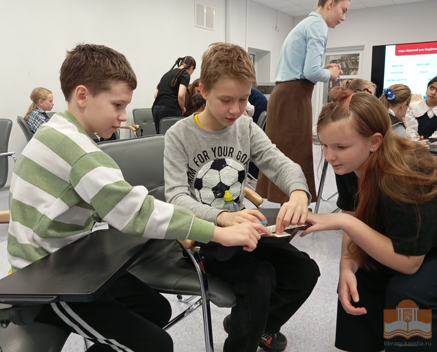 Участники просветительской программы «Приключения в сети: как не попасть в ловушку»