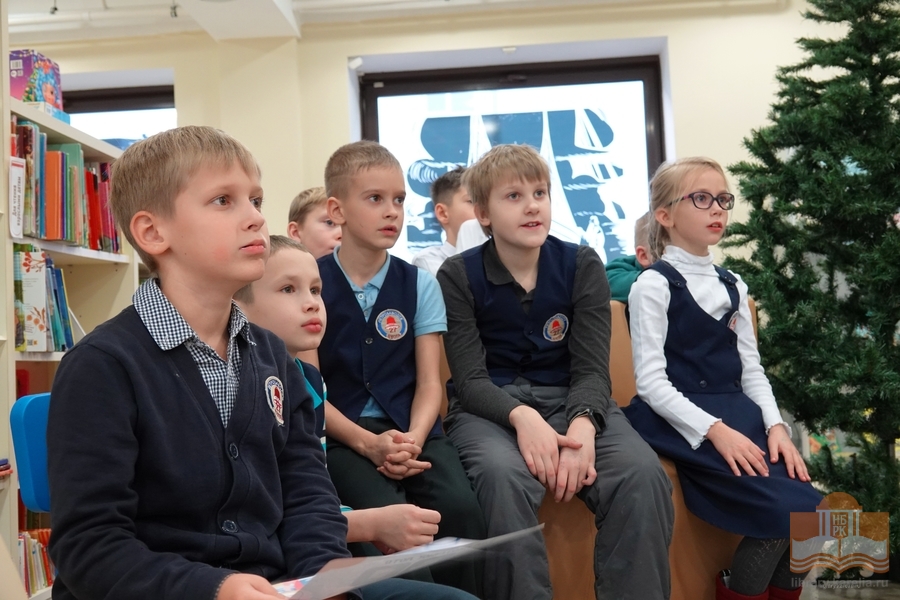 Третьеклассники школы №27 на экскурсии в Национальной библиотеке Карелии