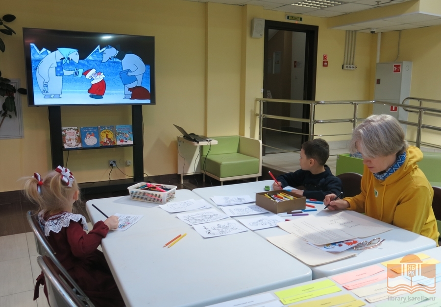 На творческой площадке «В гостях у сказки: читаем, смотрим, рисуем»