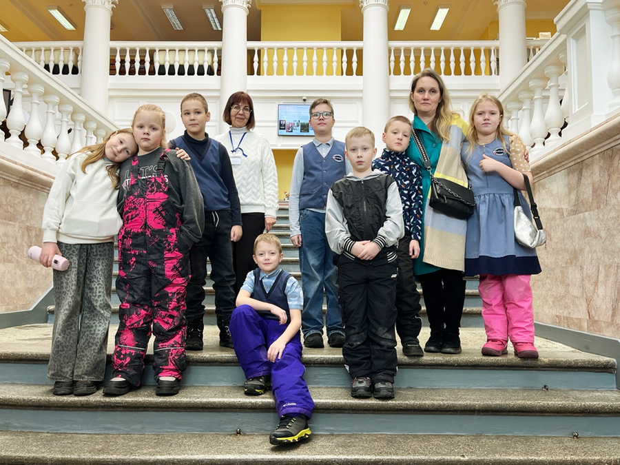 Второклассники «Финно-угорской школы» на экскурсии в Национальной библиотеке