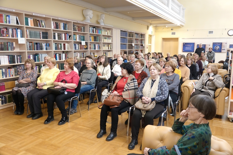 На встрече проекта «Диалог эпох», посвященной светскому общению