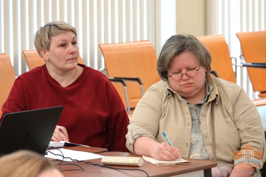 На семинаре «Ресурсы локальной идентичности в проекте