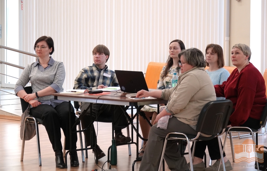 На семинаре «Ресурсы локальной идентичности в проекте