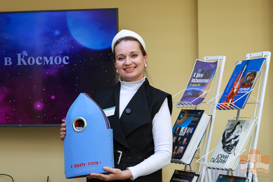 На просветительской программе «Русский музей – детям». «Дорога в Космос!». Ведущая Светлана Харина